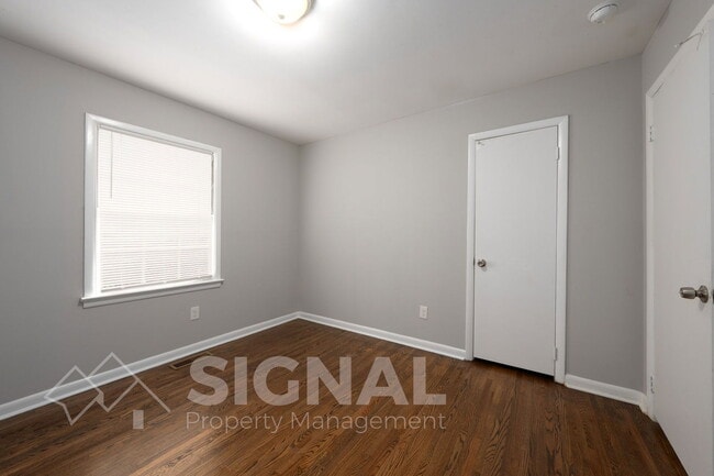 Building Photo - 416 Lance Ln