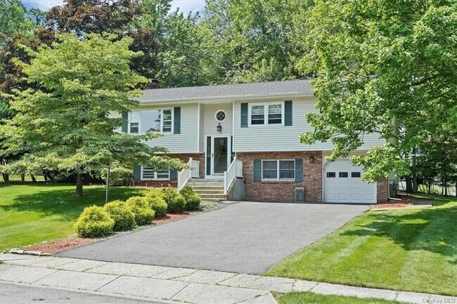 Building Photo - 21 Winchester Dr