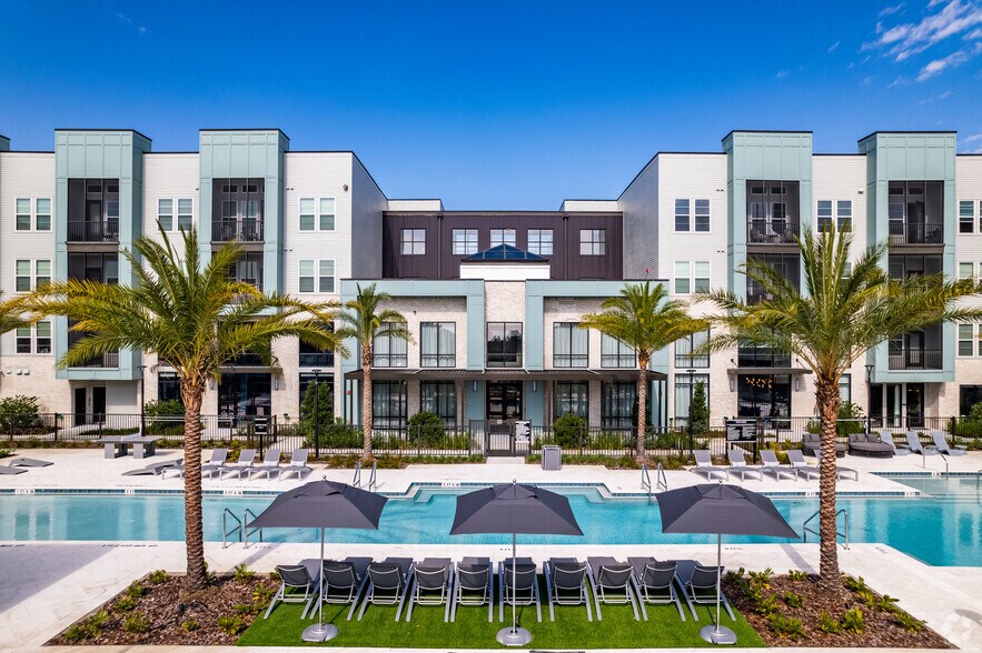 The Addison Gateway 7200 N Frontage Rd Orlando FL 32812 Apartment