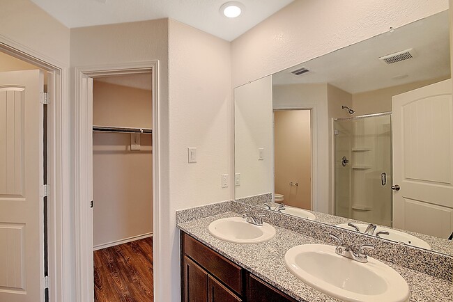 Building Photo - 14023 Mack Wood Trl