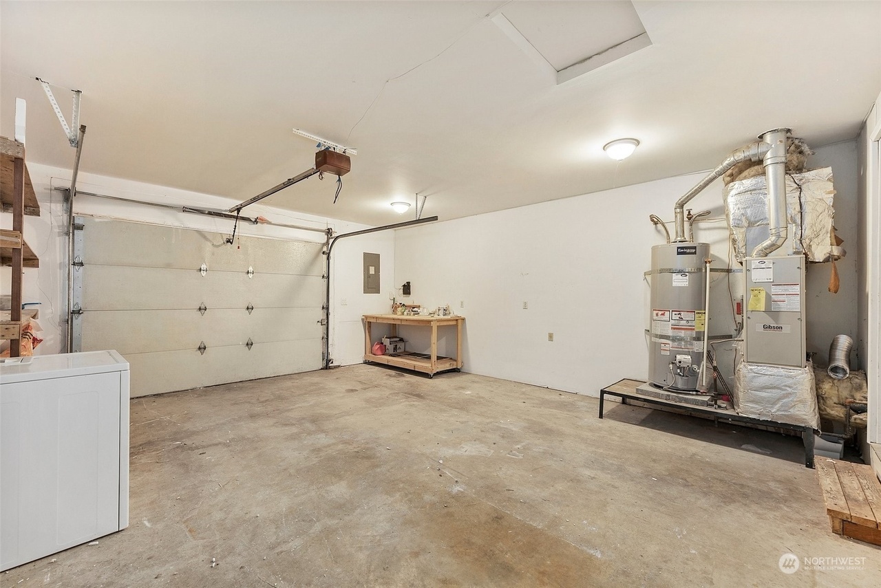 Building Photo - 4818 N Pearl St