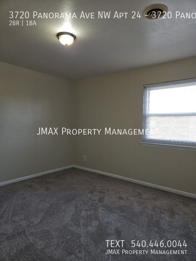 Building Photo - 3720 Panorama Ave NW