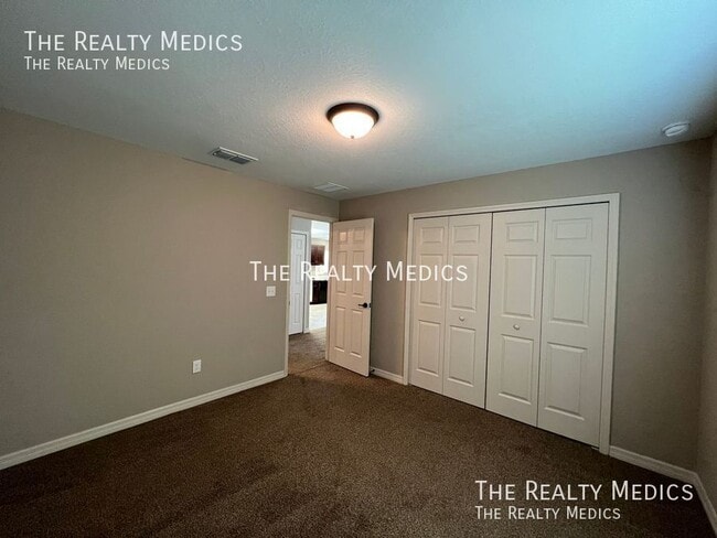 Building Photo - 481 Marion Oaks Blvd