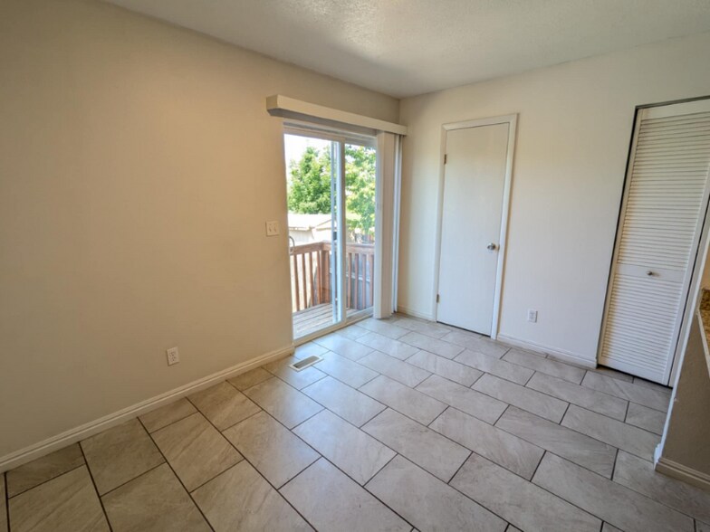 Building Photo - 341 E 2700 N