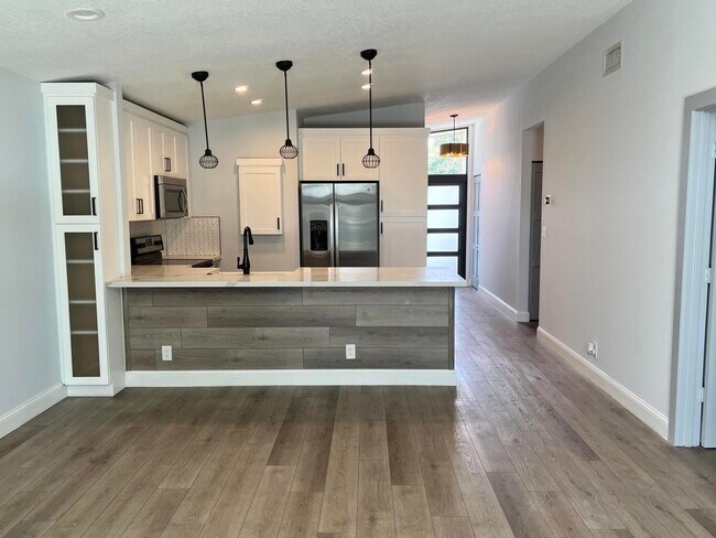 Building Photo - 11692 Timbers Way