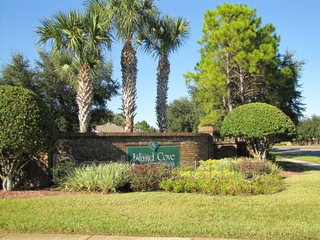 Building Photo - 1239 Lucaya Cir