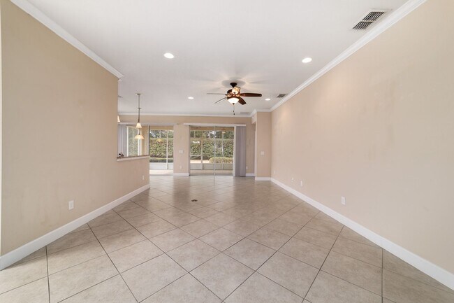 Building Photo - 6606 SW 91st Cir