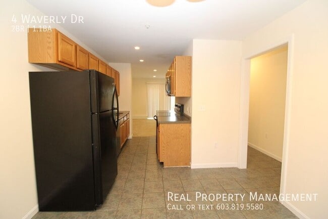 Primary Photo - 4 Waverly Dr