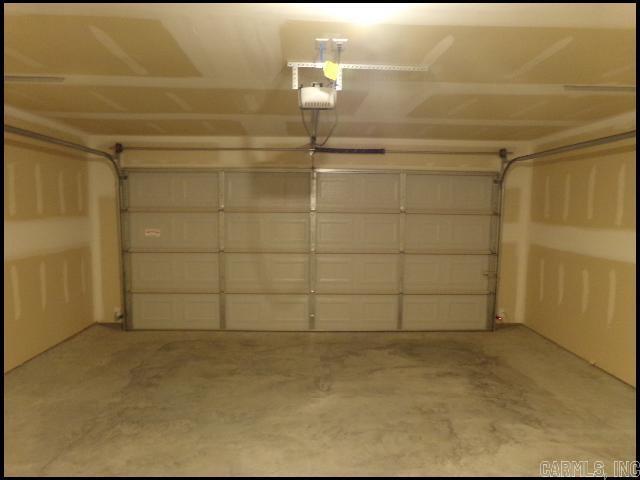 Building Photo - 6097 Saddle Hill Dr