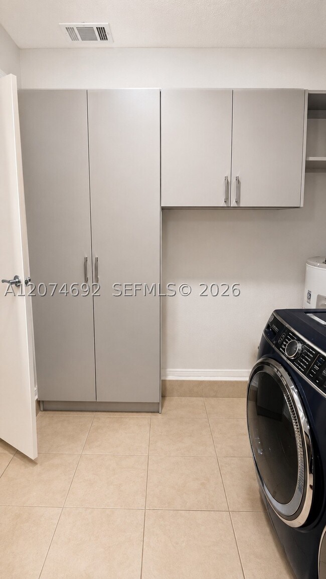Building Photo - 15642 SW 59th St