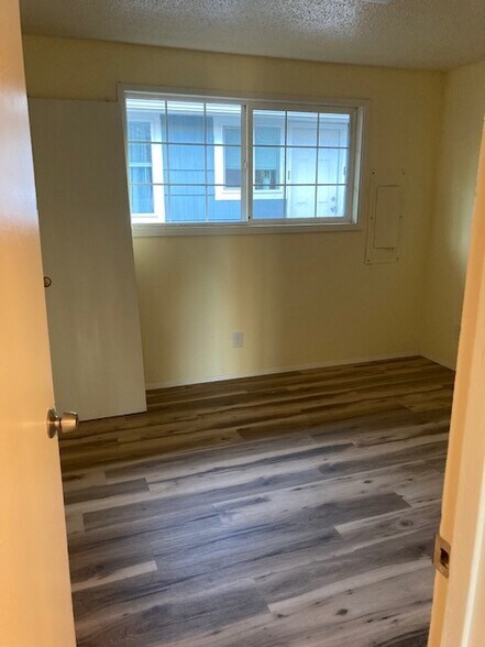 bed 2 - new blinds coming - 3608 M St