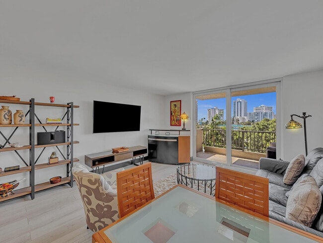 Building Photo - 1421 S Ocean Blvd