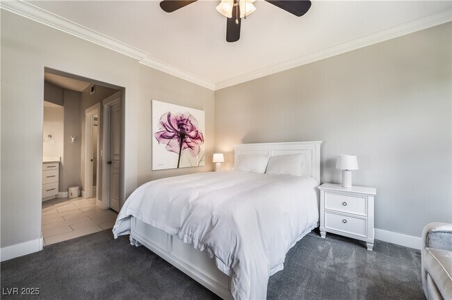 Building Photo - 2555 Hampton Rd