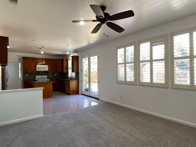 Building Photo - Two Story, Three Bedrooms, Two And A Half Bathrooms In Brookside