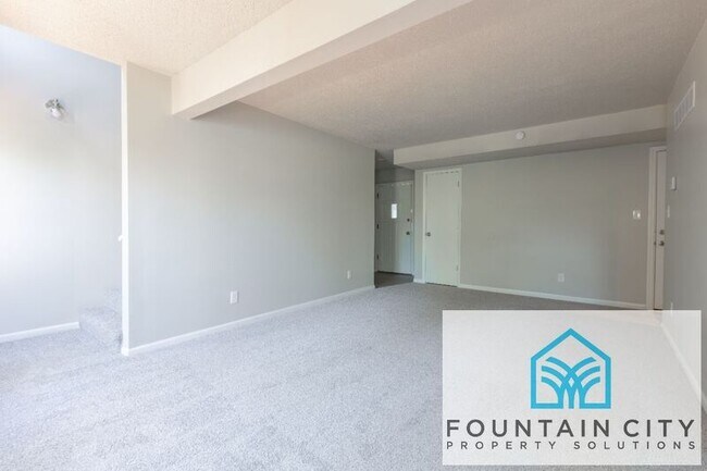 Building Photo - 105 Crawford Ln