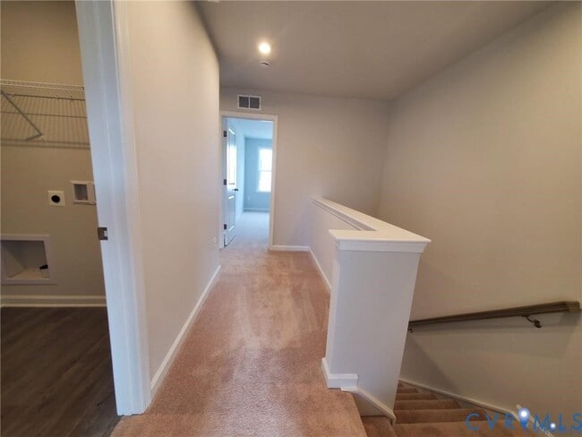 Building Photo - 547 McCormick Farm Pl