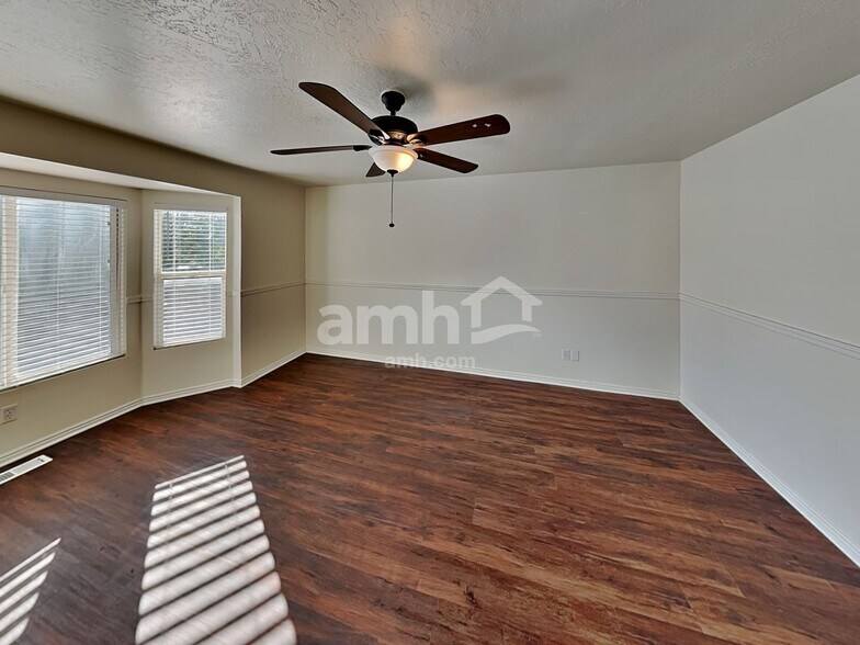 Building Photo - 1204 N 2525 W