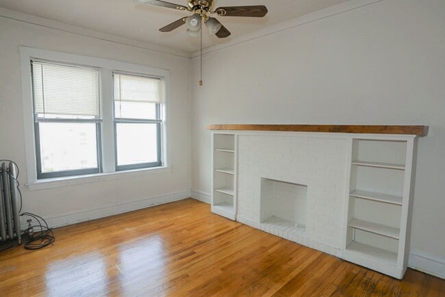 Building Photo - 2612 W Gunnison St