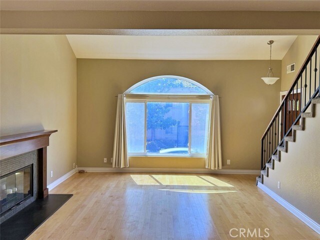 Building Photo - 1802 Vanderbilt Ln