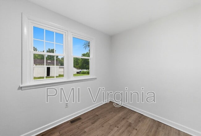 Building Photo - 2226 Florida Ave