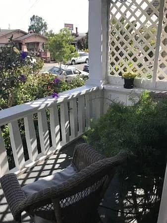 Building Photo - 1076 61st St