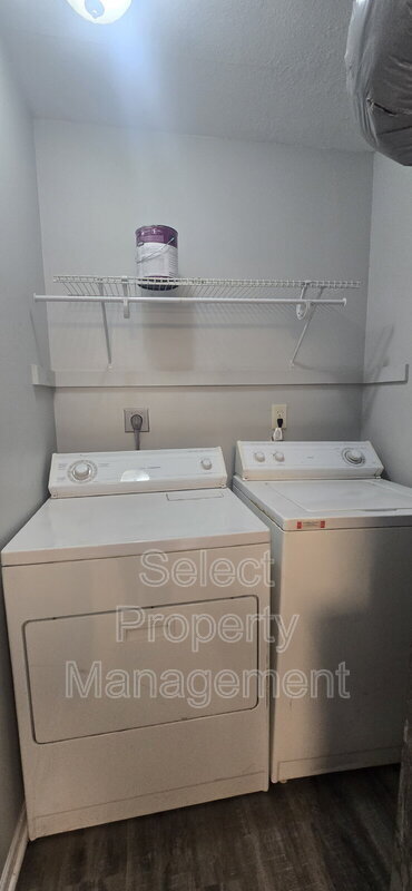 Building Photo - 5408 Evard Rd