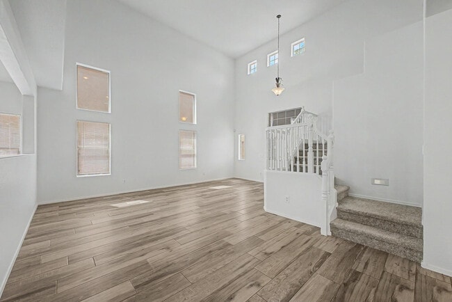 Building Photo - 42323 N 46th Dr