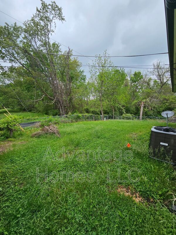 Building Photo - 3212 N 68th St