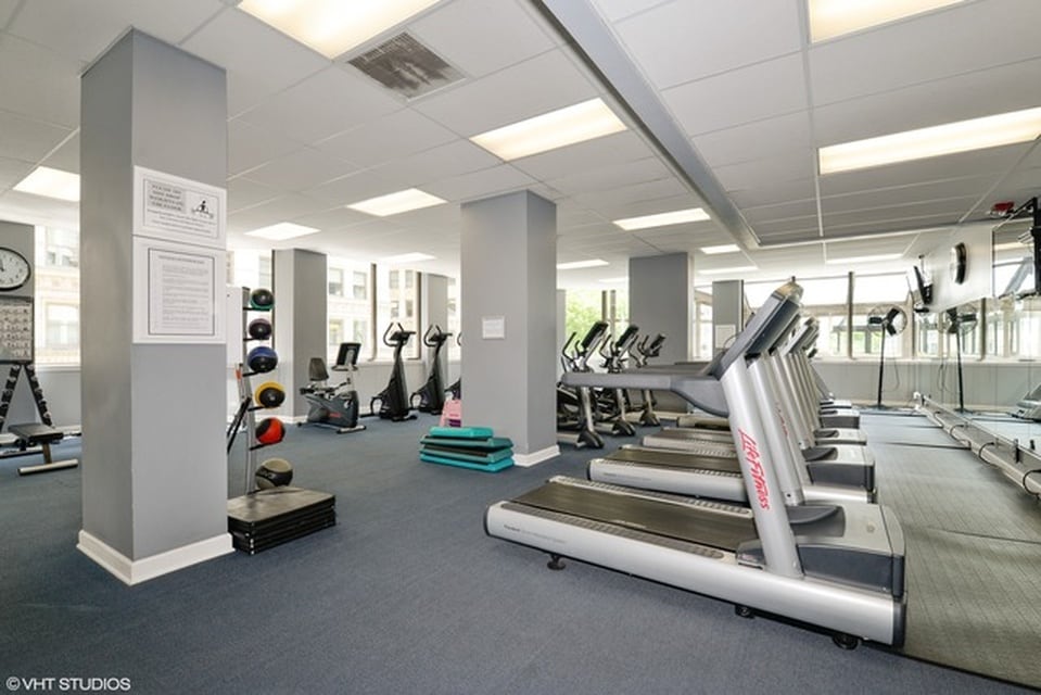 Building Photo - 405 N Wabash Ave