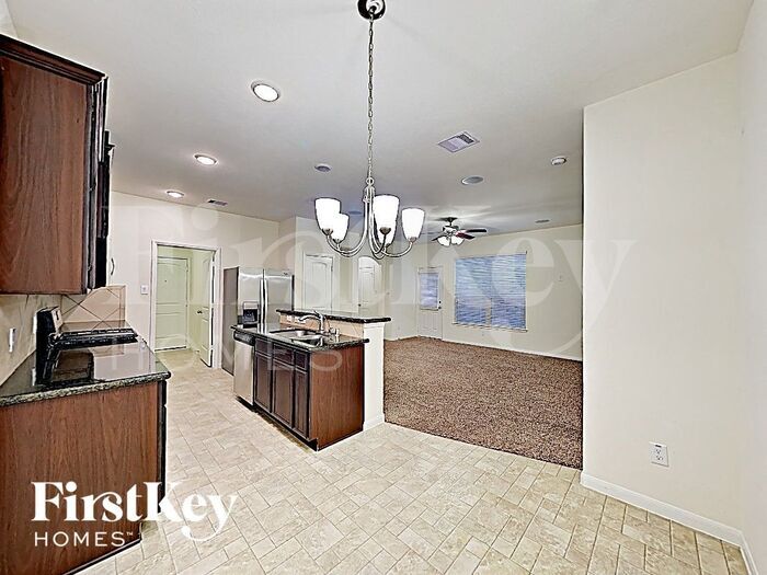 Building Photo - 17006 Amarose Dr