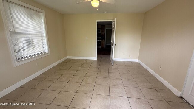 Building Photo - 508 Tasco Ave SW