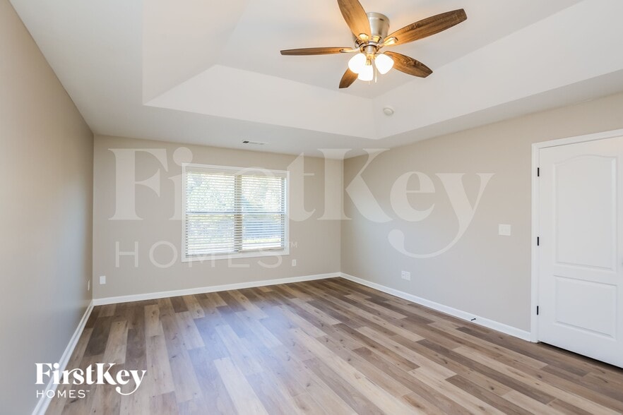 Building Photo - 3192 Sag Harbor Ln