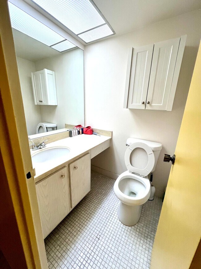 Building Photo - 251 174th St