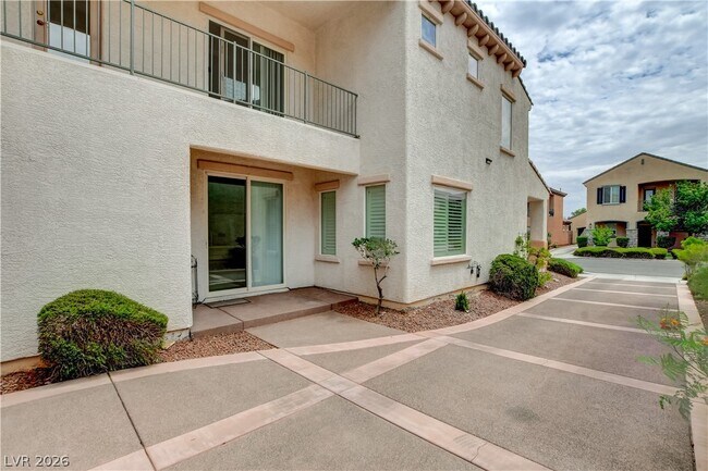 Building Photo - 10474 Howling Coyote Ave