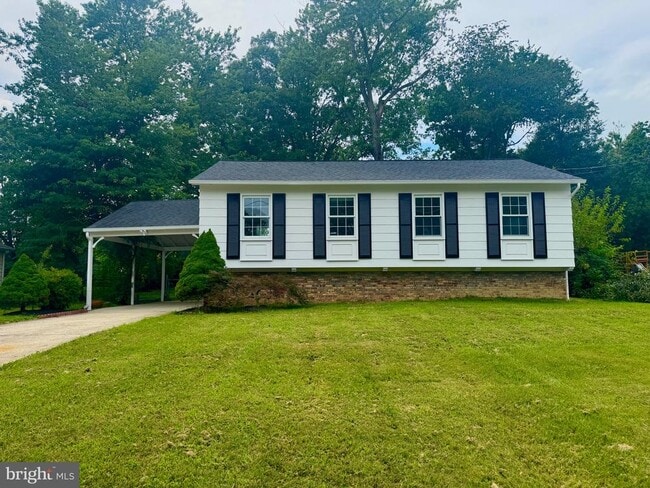 Primary Photo - 8012 Frye Rd