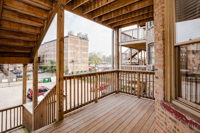 Building Photo - 6219 S Kenwood Ave