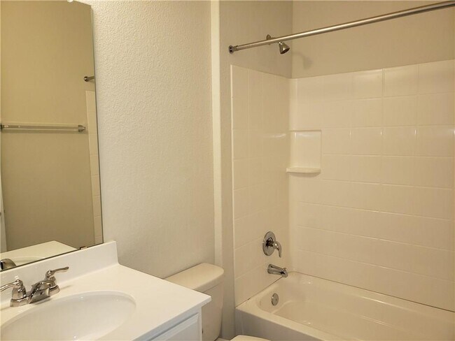 Building Photo - 1105 Cliffbrake Wy