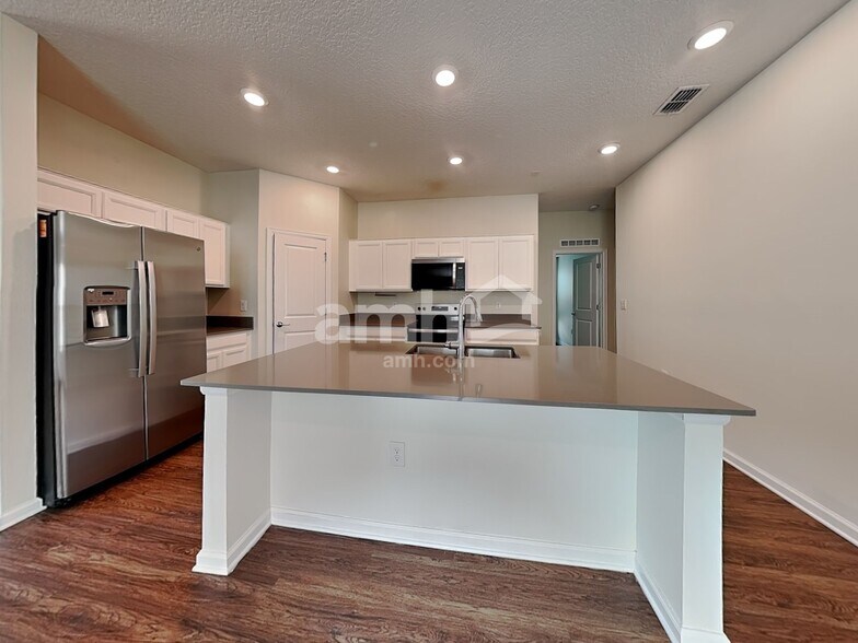 Building Photo - 4367 Seven Canyons Dr