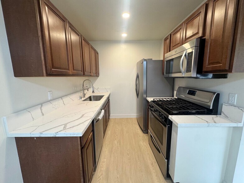 Building Photo - 3608 Keystone Av