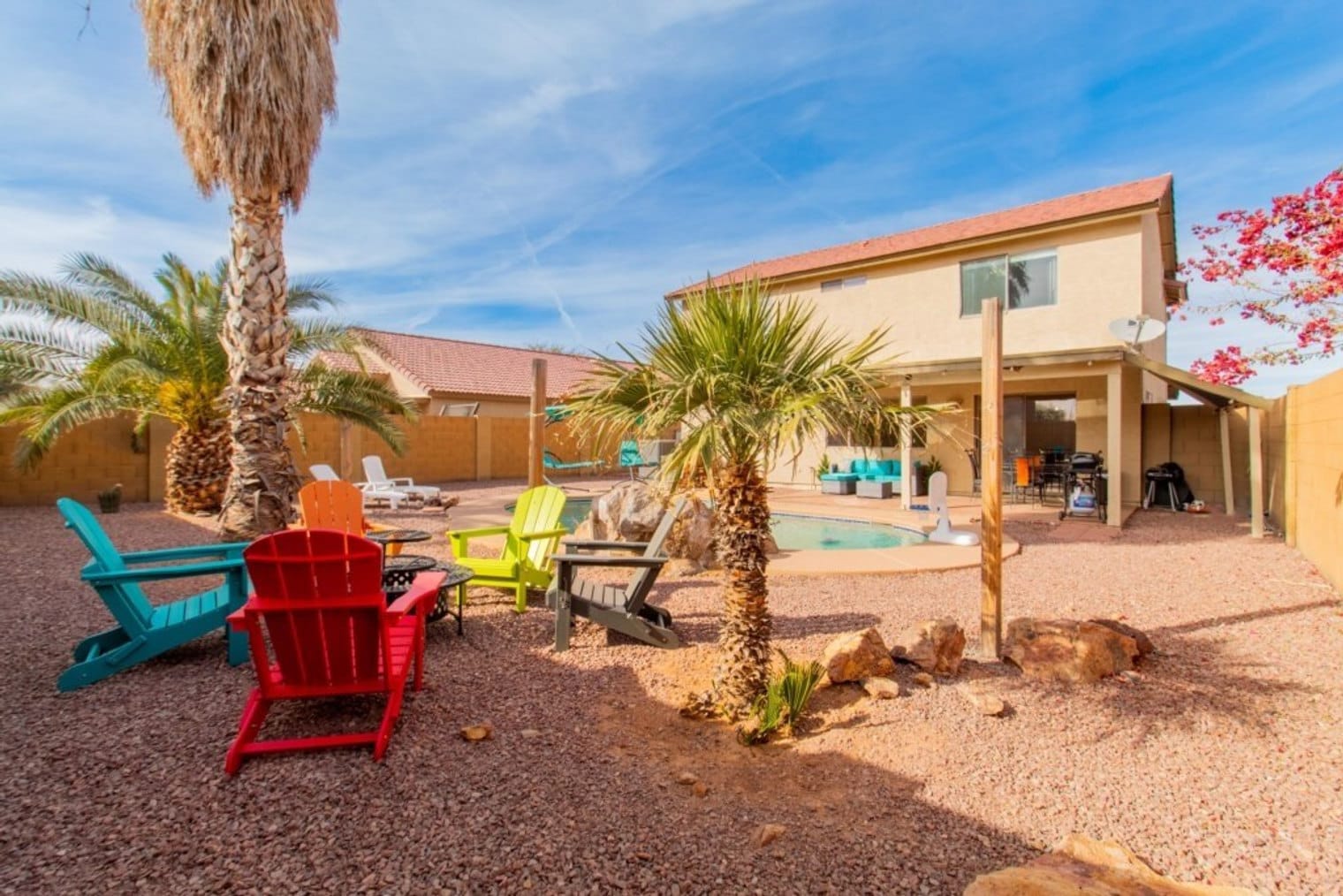 Building Photo - 1387 E 10th Pl