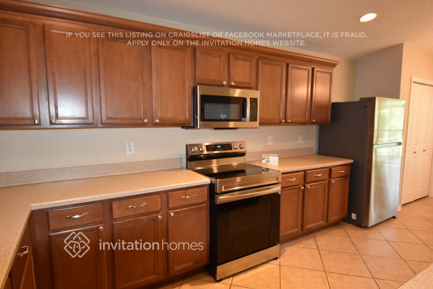 Building Photo - 6421 Bridgecrest Dr