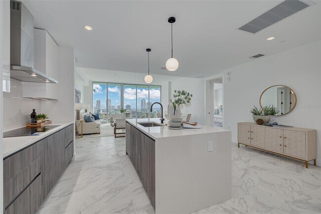 Building Photo - 777 3rd Ave N