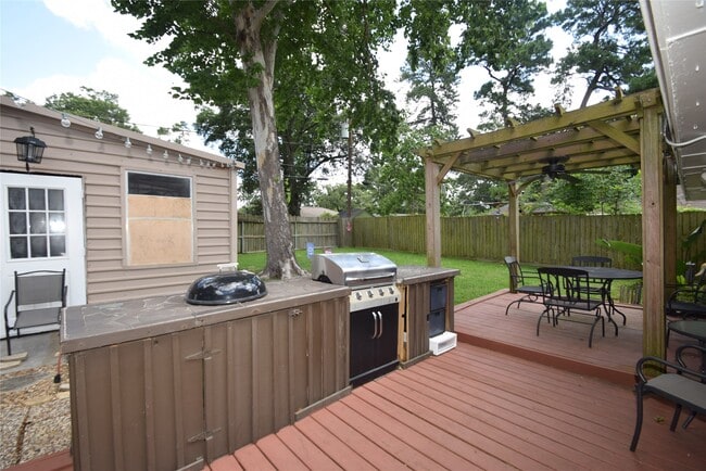 Building Photo - 1130 Stonecrest Dr