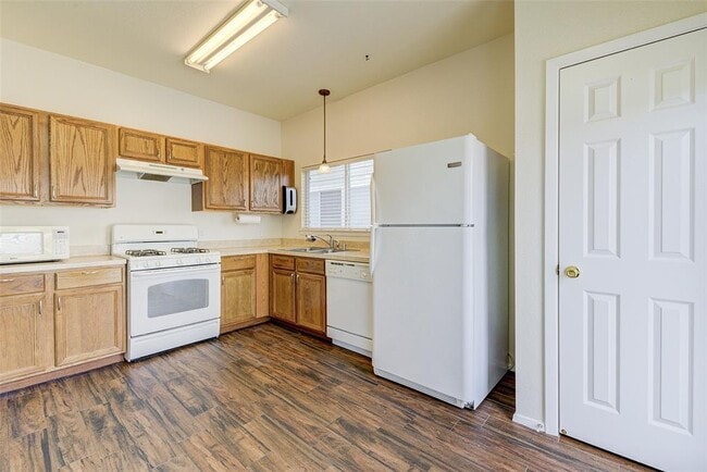 Building Photo - 3930 Mossy Pl Ln