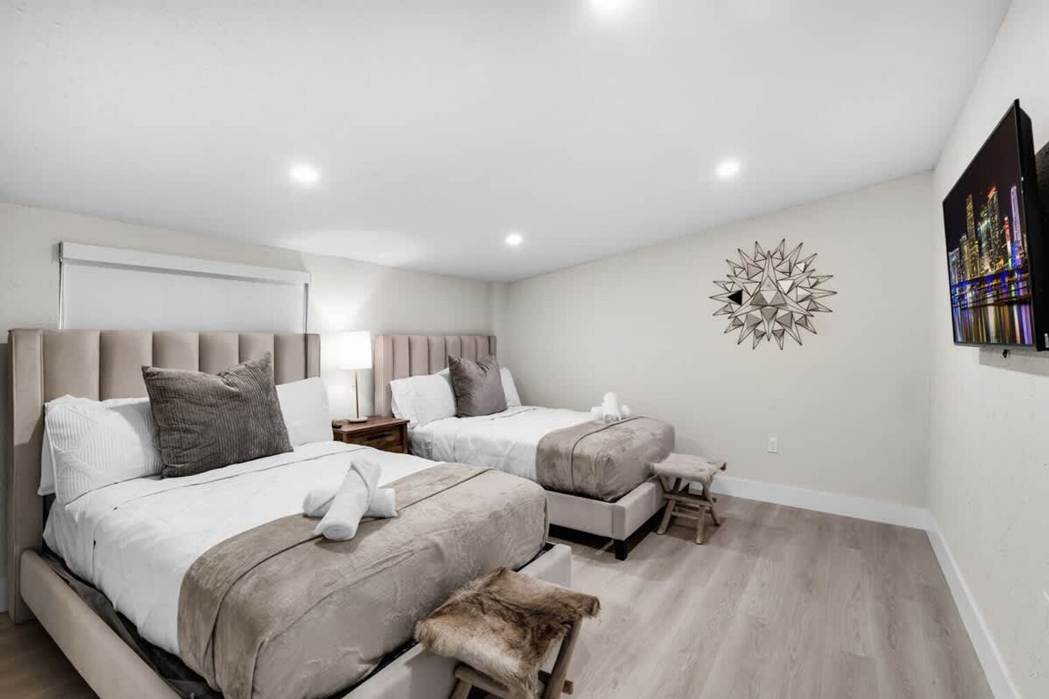 Building Photo - 6450 Perry St