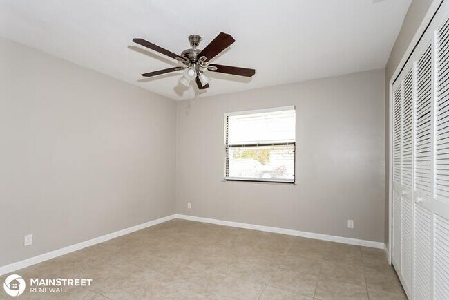 Building Photo - 6811 SE RAINTREE AVE, STUART, FL 34997