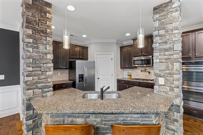 Building Photo - Stunning 3 Story Home in Crawford Creek