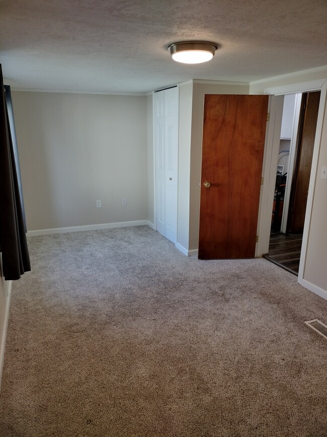 Building Photo - 1412-1411 11th Ave S