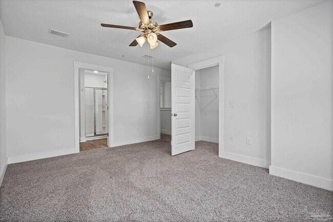 Building Photo - 1419 Iroquois Ct