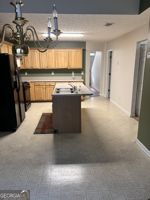 Building Photo - 9592 Lakeview Cir